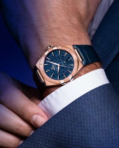 Omega Constellation 39 mm, Sedna™ gold met leren band 131.53.39.20.03.001 - Afbeelding 5