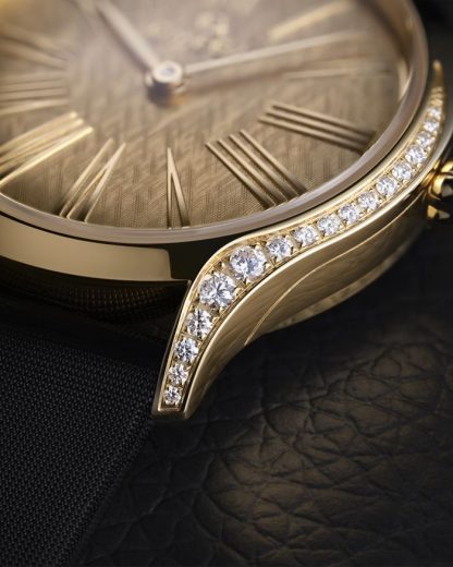 Omega De Ville Mini Trésor 26 mm, Moonshine™ gold met stoffen band 428.57.26.60.99.001 - Afbeelding 4