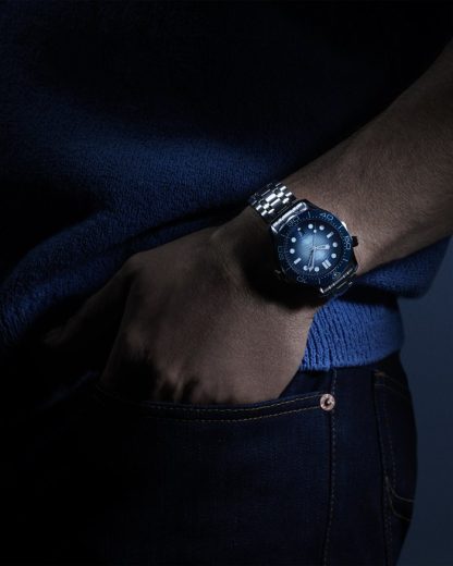 Omega Summer Blue Seamaster Diver 300M 42 mm, staal met staal 210.30.42.20.03.003 - Afbeelding 4